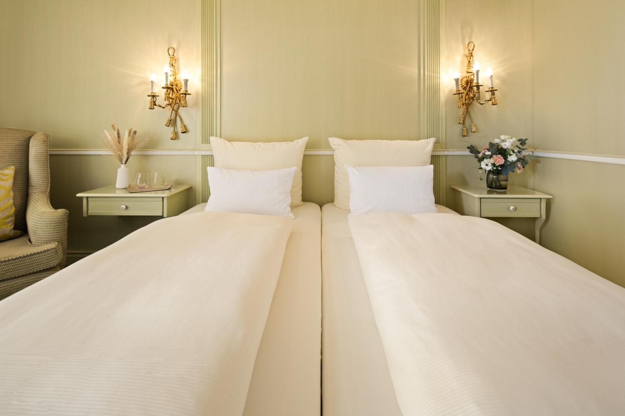 Hotel Dreifluessehof Passau Bagian luar foto