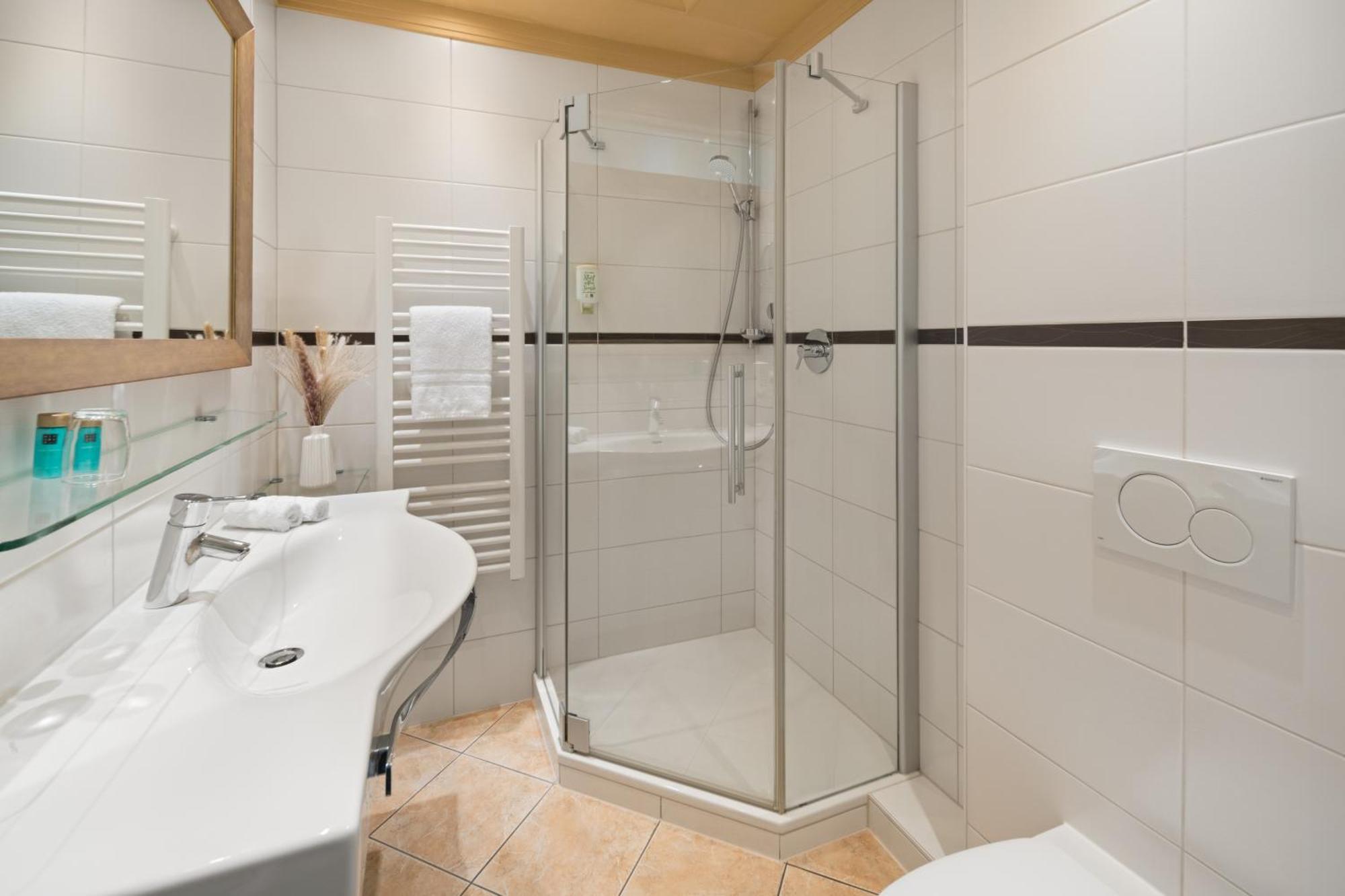 Hotel Dreifluessehof Passau Bagian luar foto