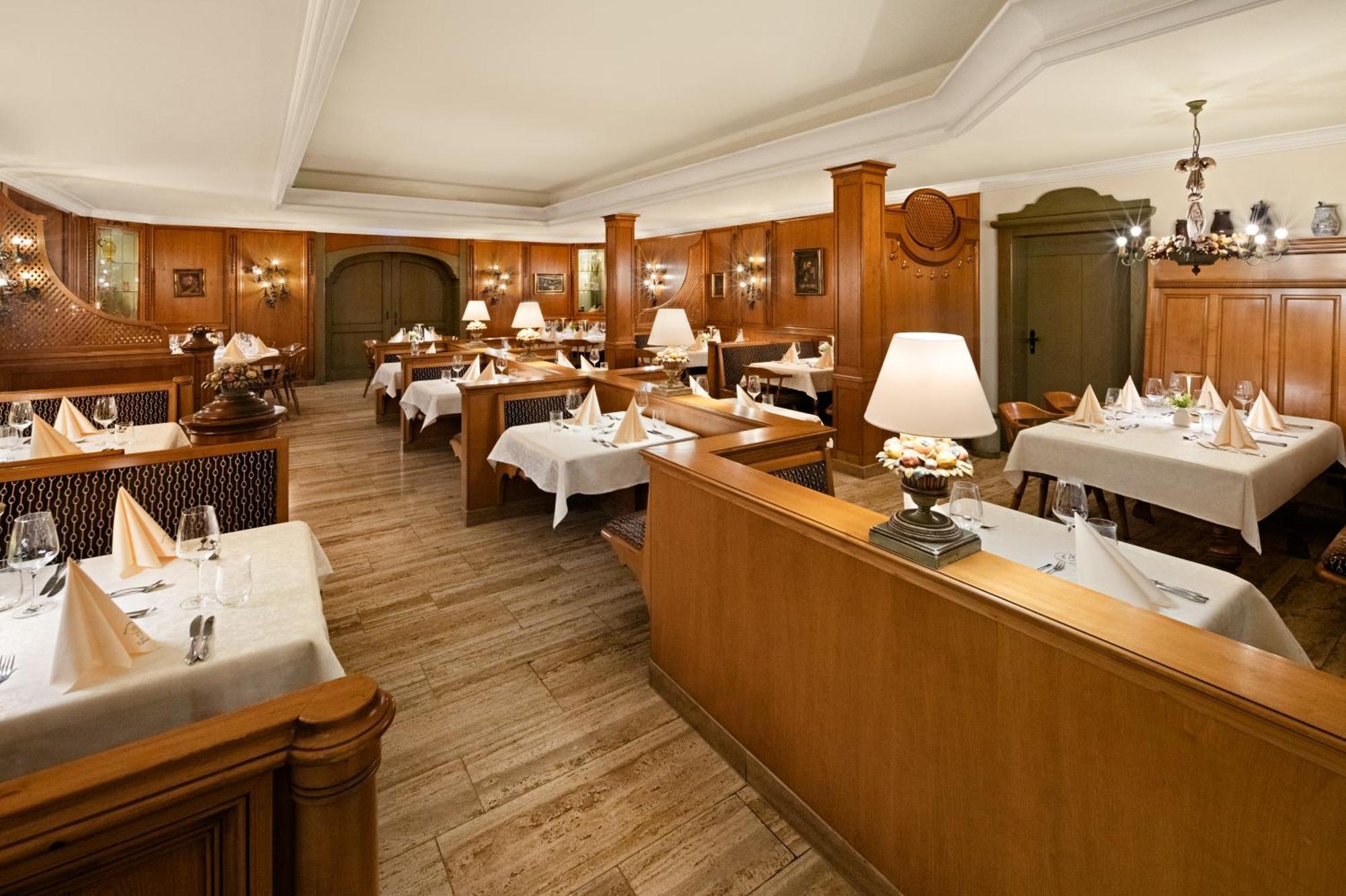 Hotel Dreifluessehof Passau Bagian luar foto