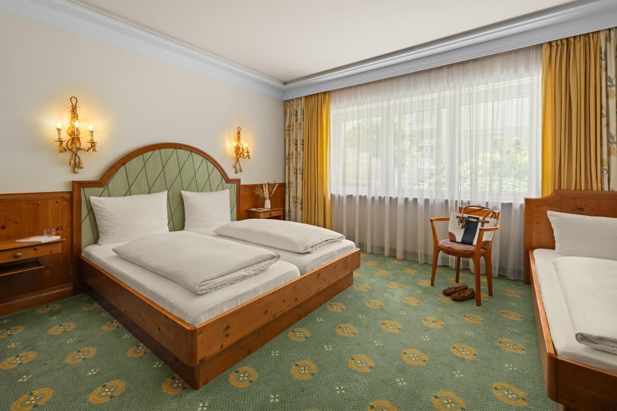 Hotel Dreifluessehof Passau Bagian luar foto