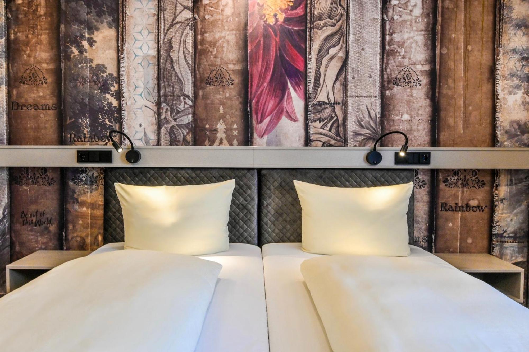 Hotel Dreifluessehof Passau Bagian luar foto