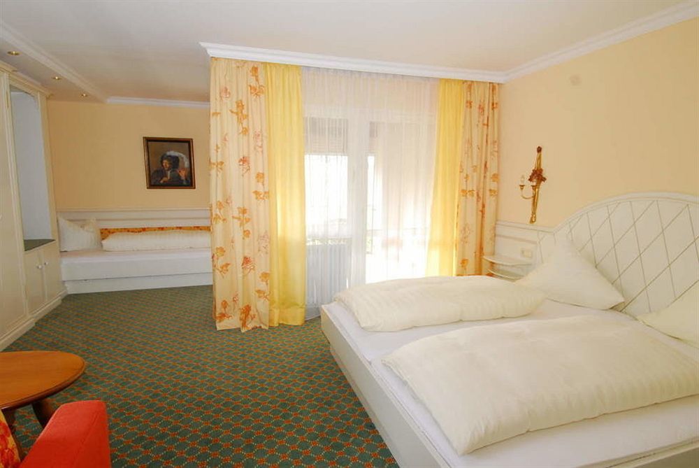 Hotel Dreifluessehof Passau Bagian luar foto