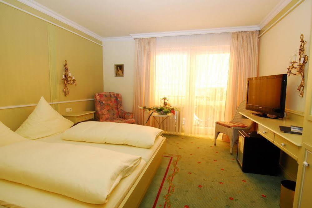 Hotel Dreifluessehof Passau Bagian luar foto